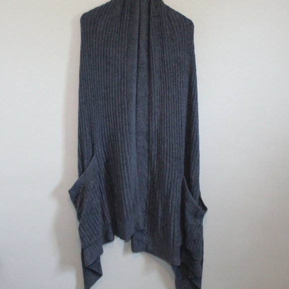 Barefoot Dreams CozyChic Lite Travel Shawl H11151 - Picture 2 of 5